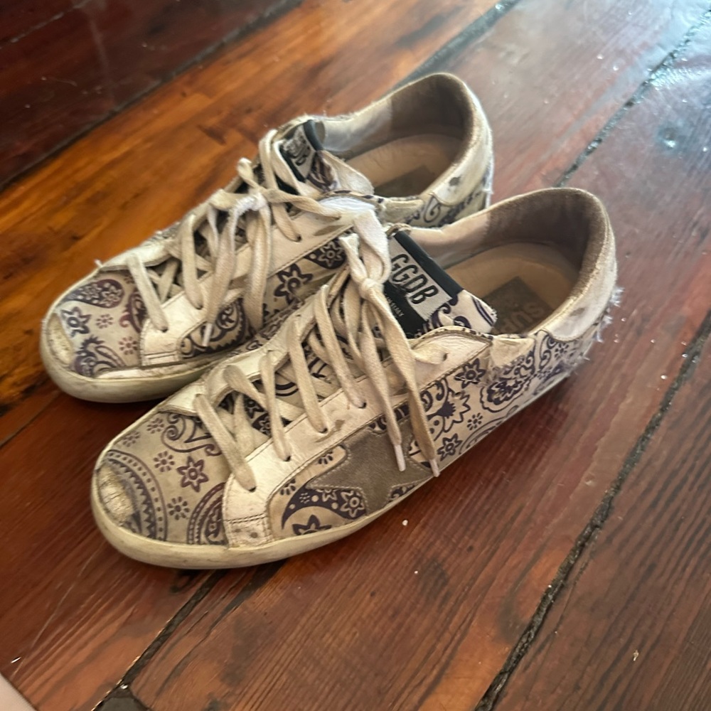 PAISLEY GOLDEN GOOSE SNEAKERS
